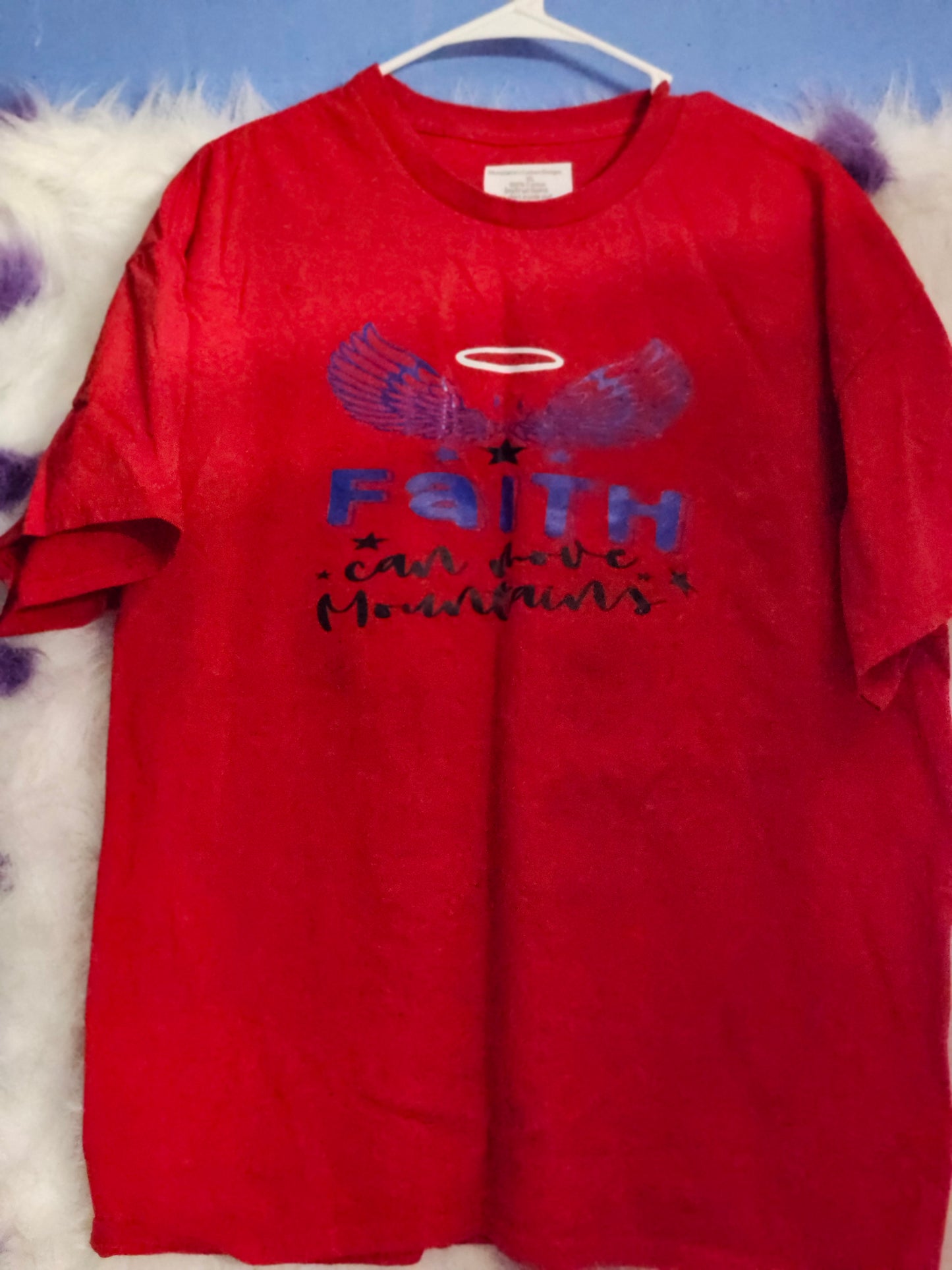 Size XL 100% cotton red Faith can move mountains tshirt