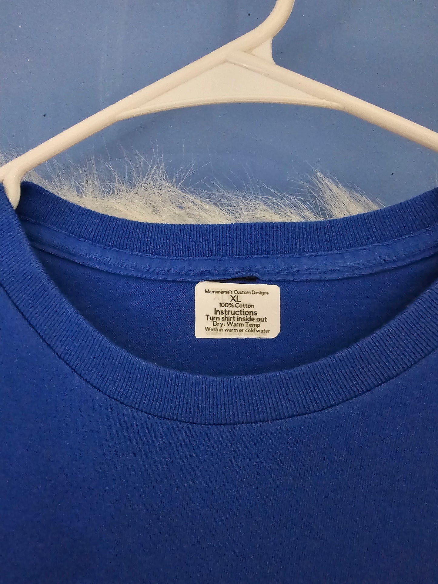 Size XL 100% cotton blue Santa and Reindeers Tshirt