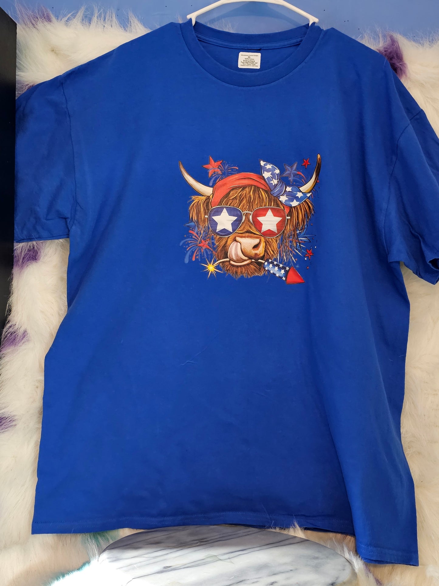 Size XL 100% cotton blue fire cracker in bulls mouths Tshirt