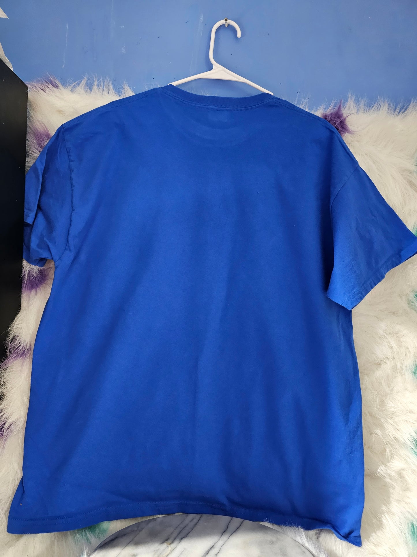 Size XL 100% cotton blue Santa and Reindeers Tshirt
