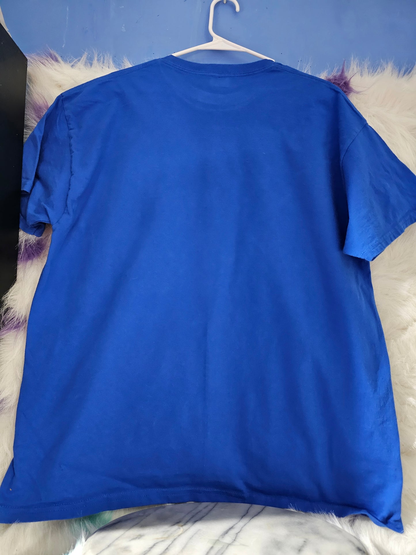 Size XL 100% cotton blue Santa and Reindeers Tshirt