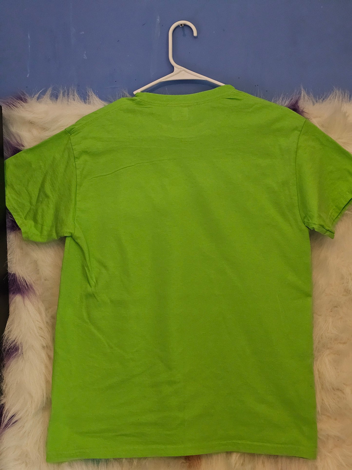 Size M 100% cotton light green Jesus saves Tshirt