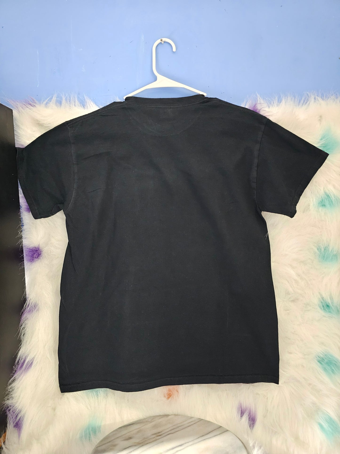 Size M 100% cotton Black shirt with red & blue flower Tshirt