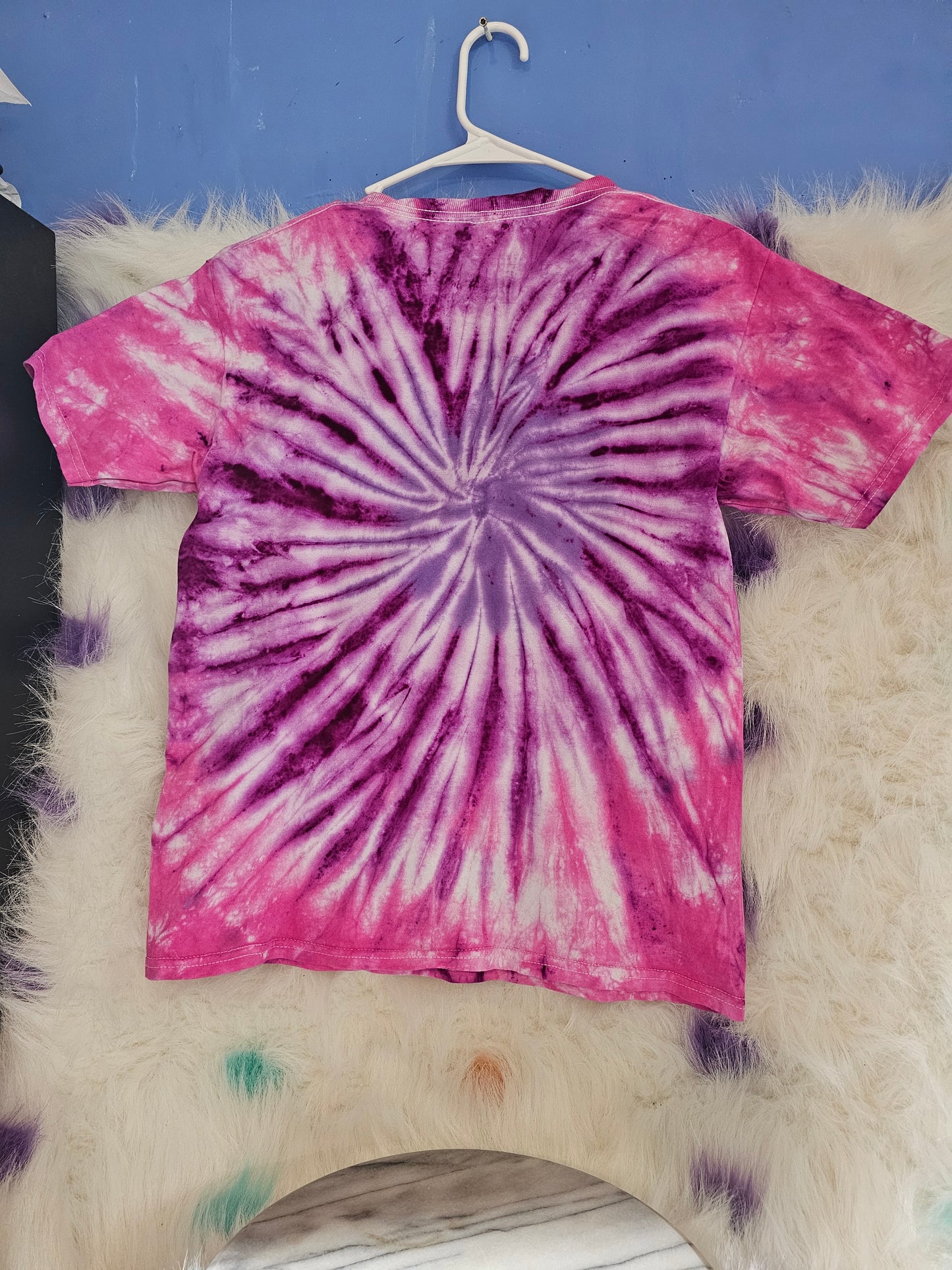 Size L youth 100% cotton purple tie dye Tshirt