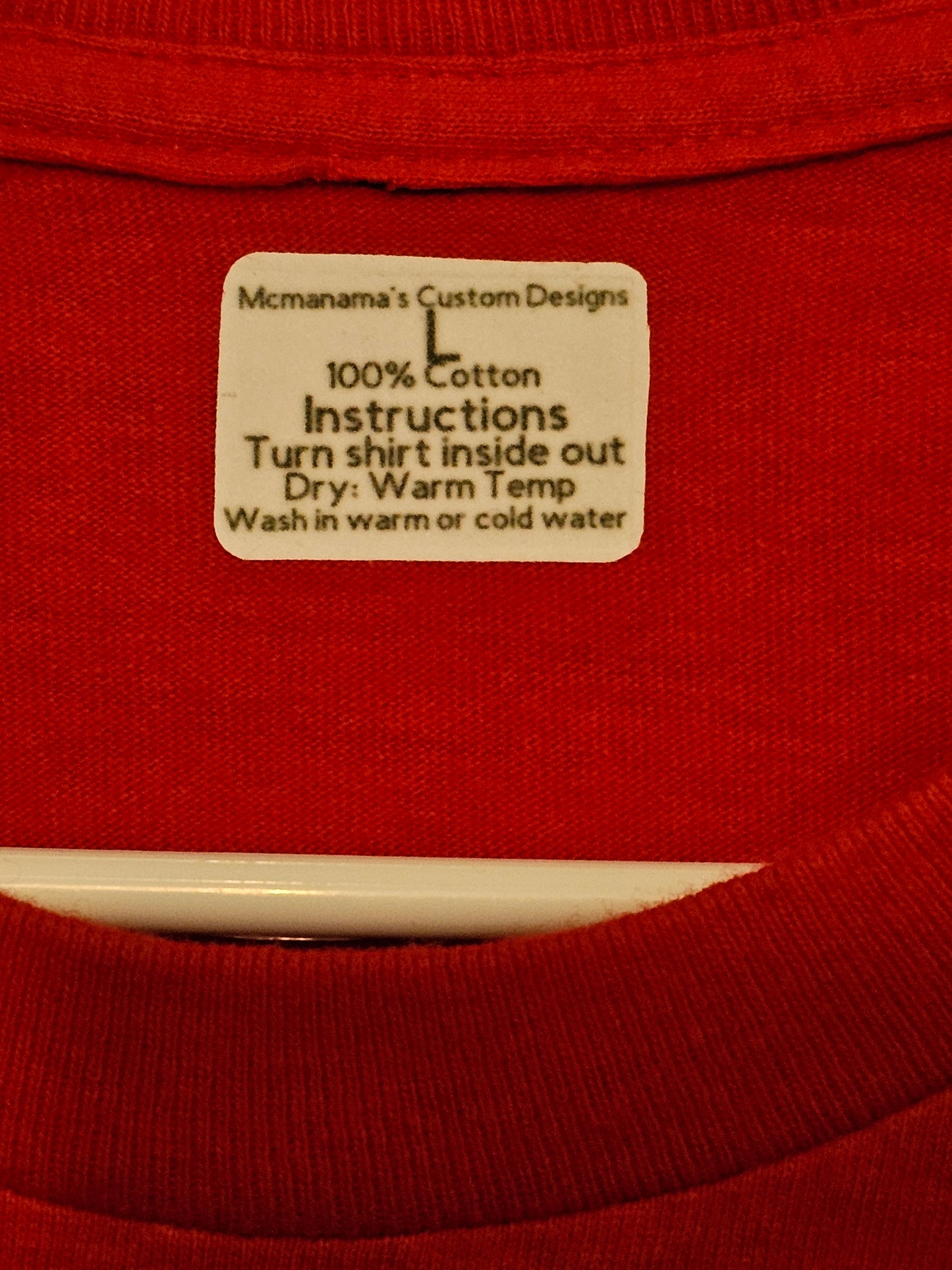 Size L 100% cotton Red Gnome USA Tshirt