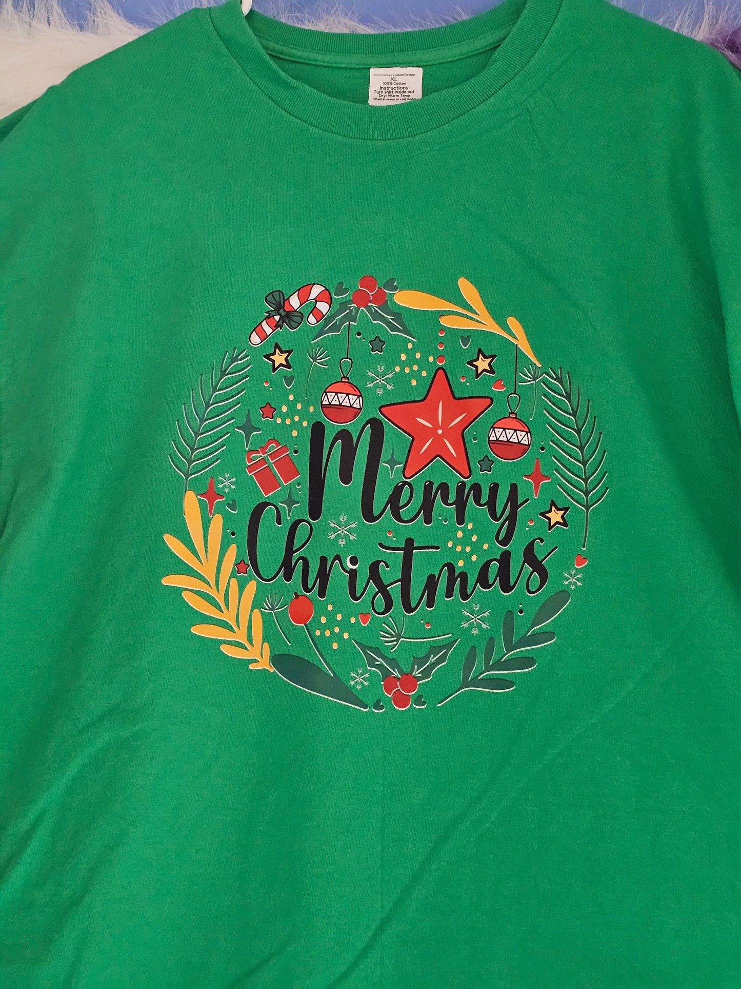 Size XL 100% cotton Green Merry Christmas Tshirt