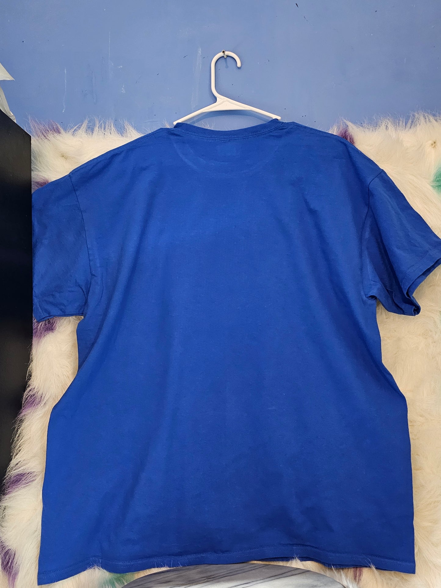 Size XL 100% cotton blue fire cracker in bulls mouths Tshirt