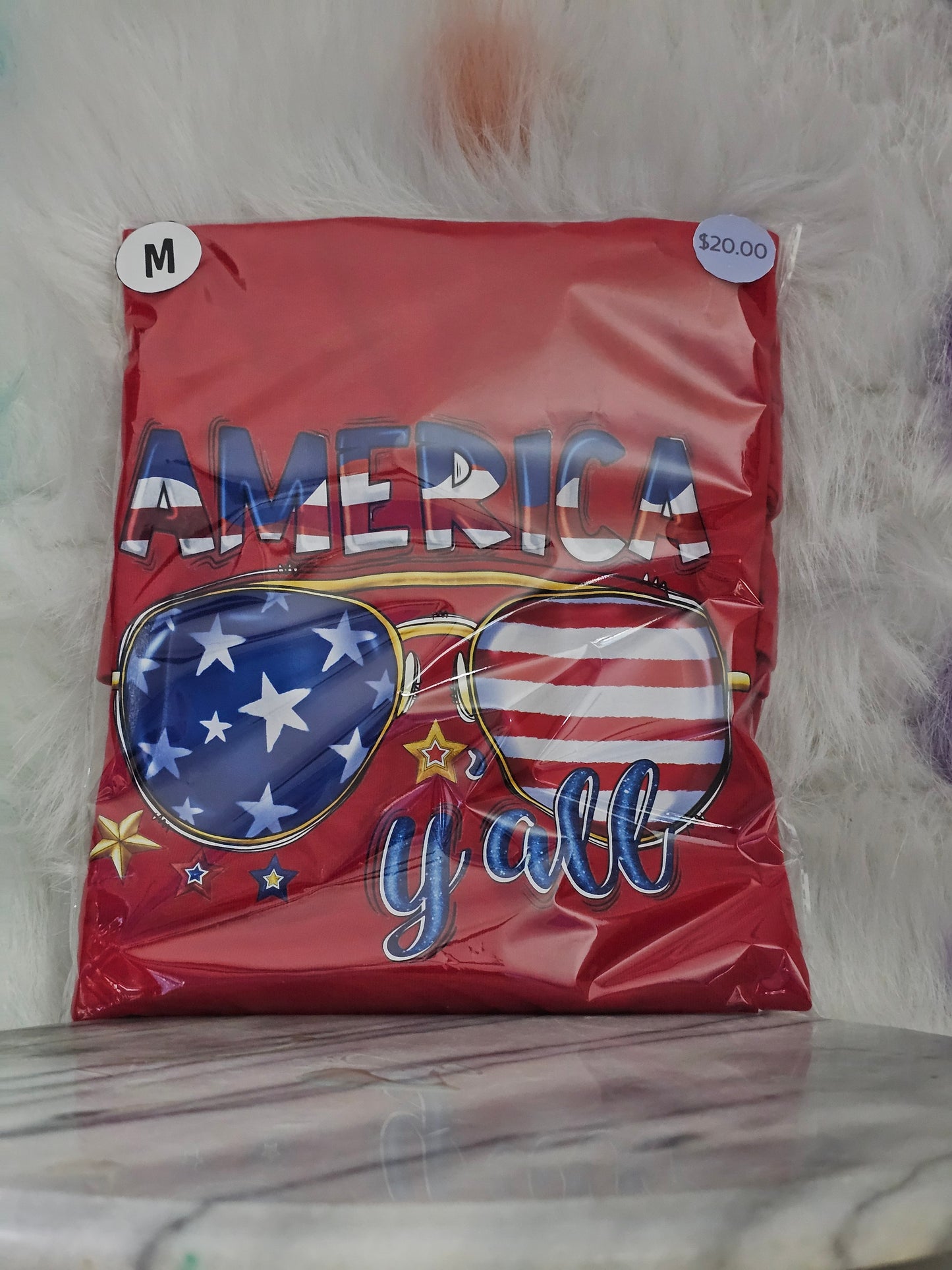 Size M 100%cotton Red America Y'all Tshirt