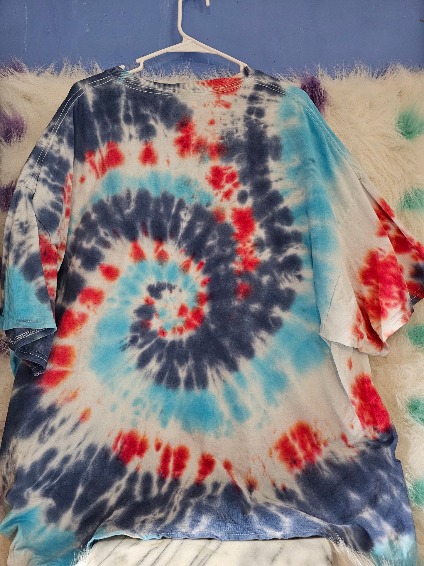 Size 4x 100%cotton red,white and blue tie dye Tshirt