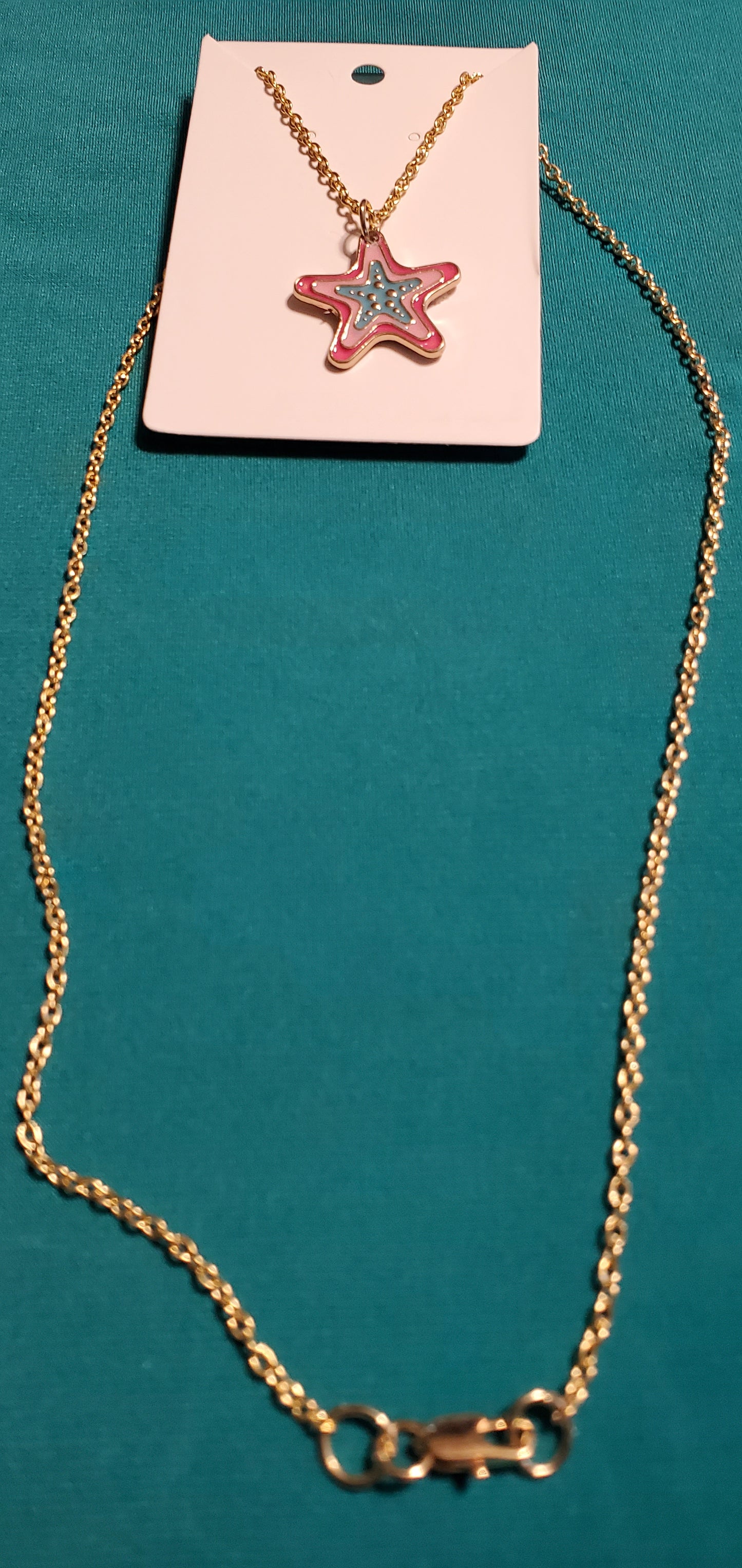 Gold plated star necklace