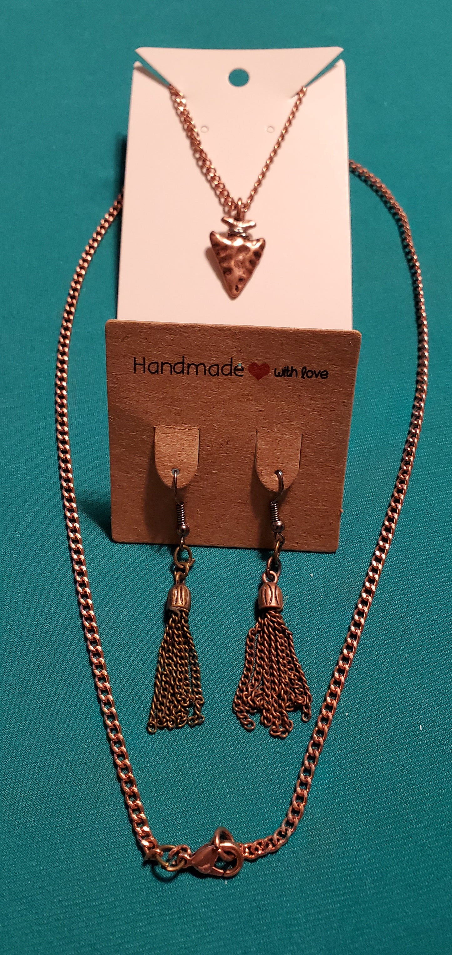 Arrowhead necklace & chain links earrings