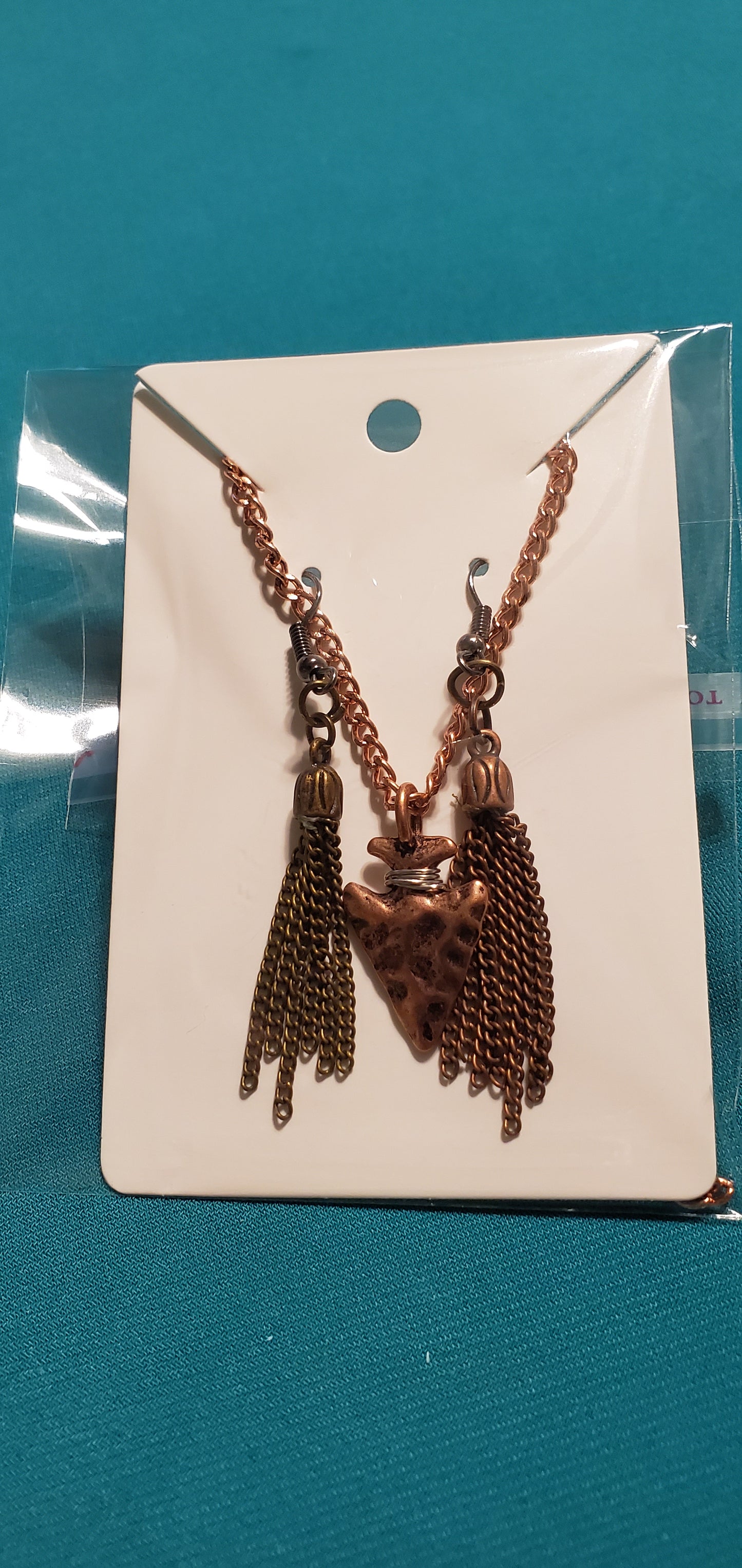 Arrowhead necklace & chain links earrings