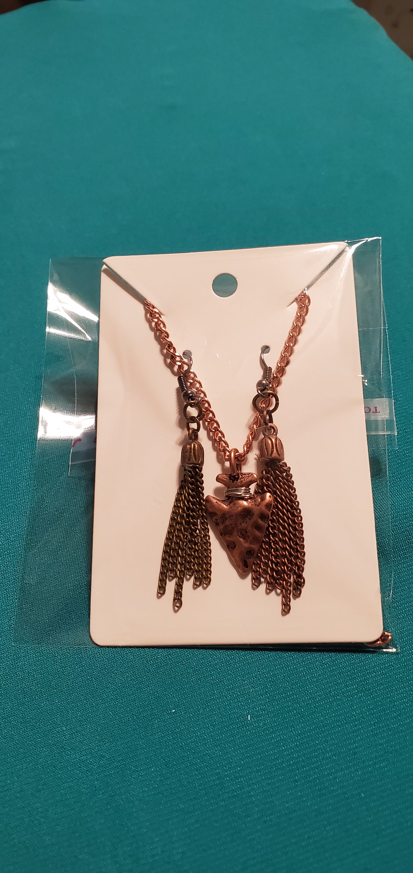 Arrowhead necklace & chain links earrings