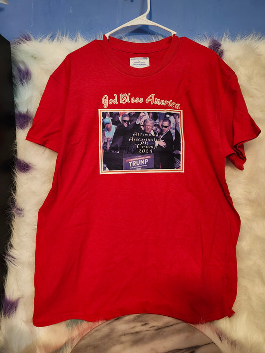 Size L 100% cotton Red God bless America Tshirt