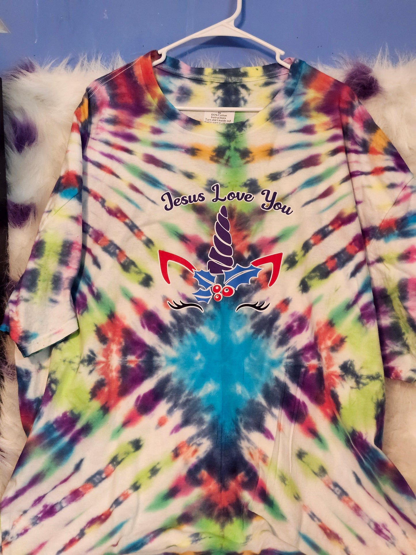 3X 100% cotton Jesus loves you tie die tshirt