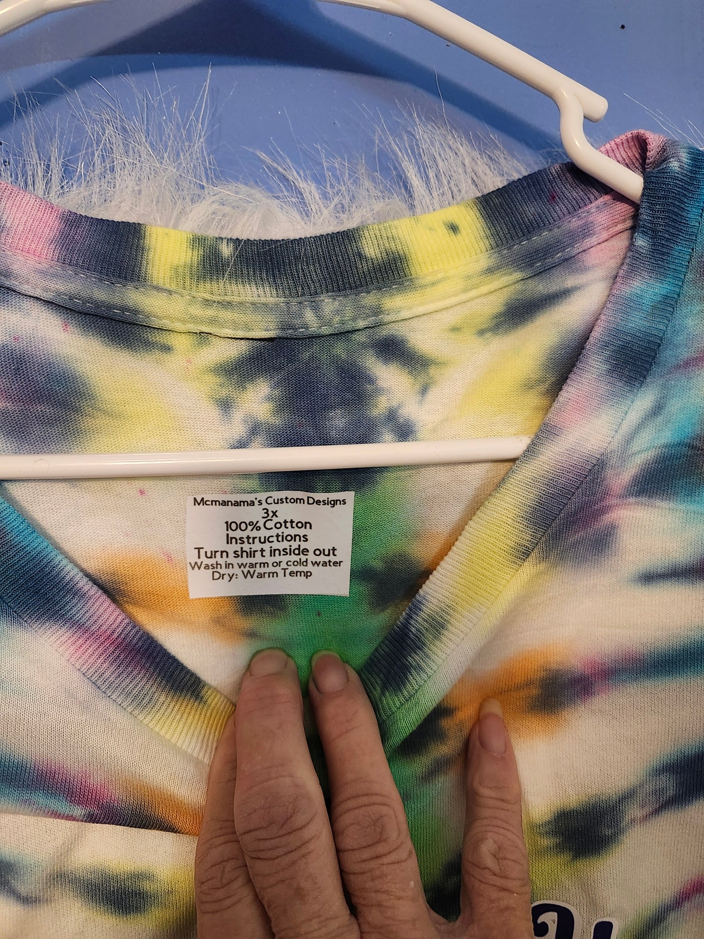 3X 100% cotton Jesus loves you tie die tshirt