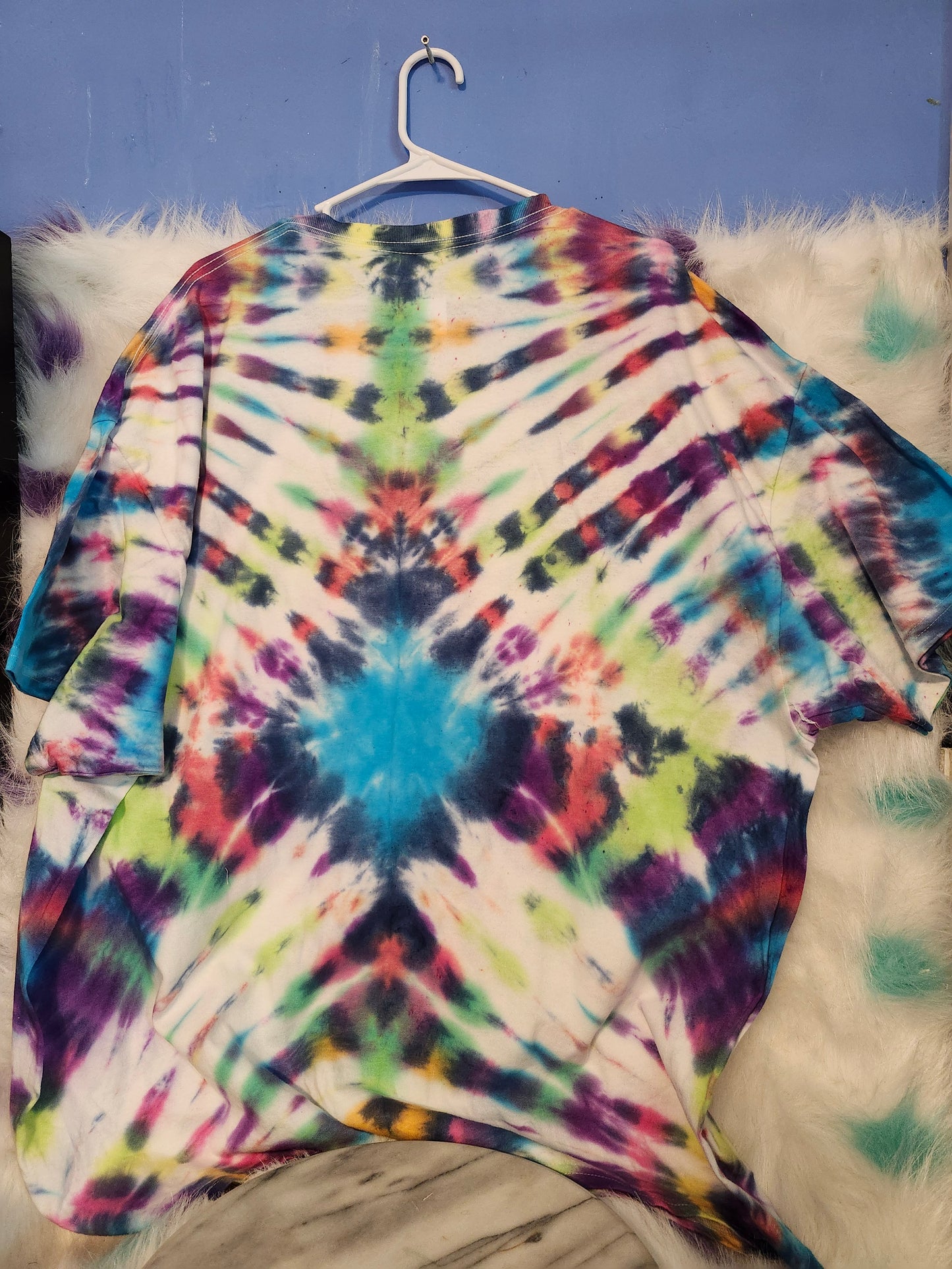 3X 100% cotton Jesus loves you tie die tshirt