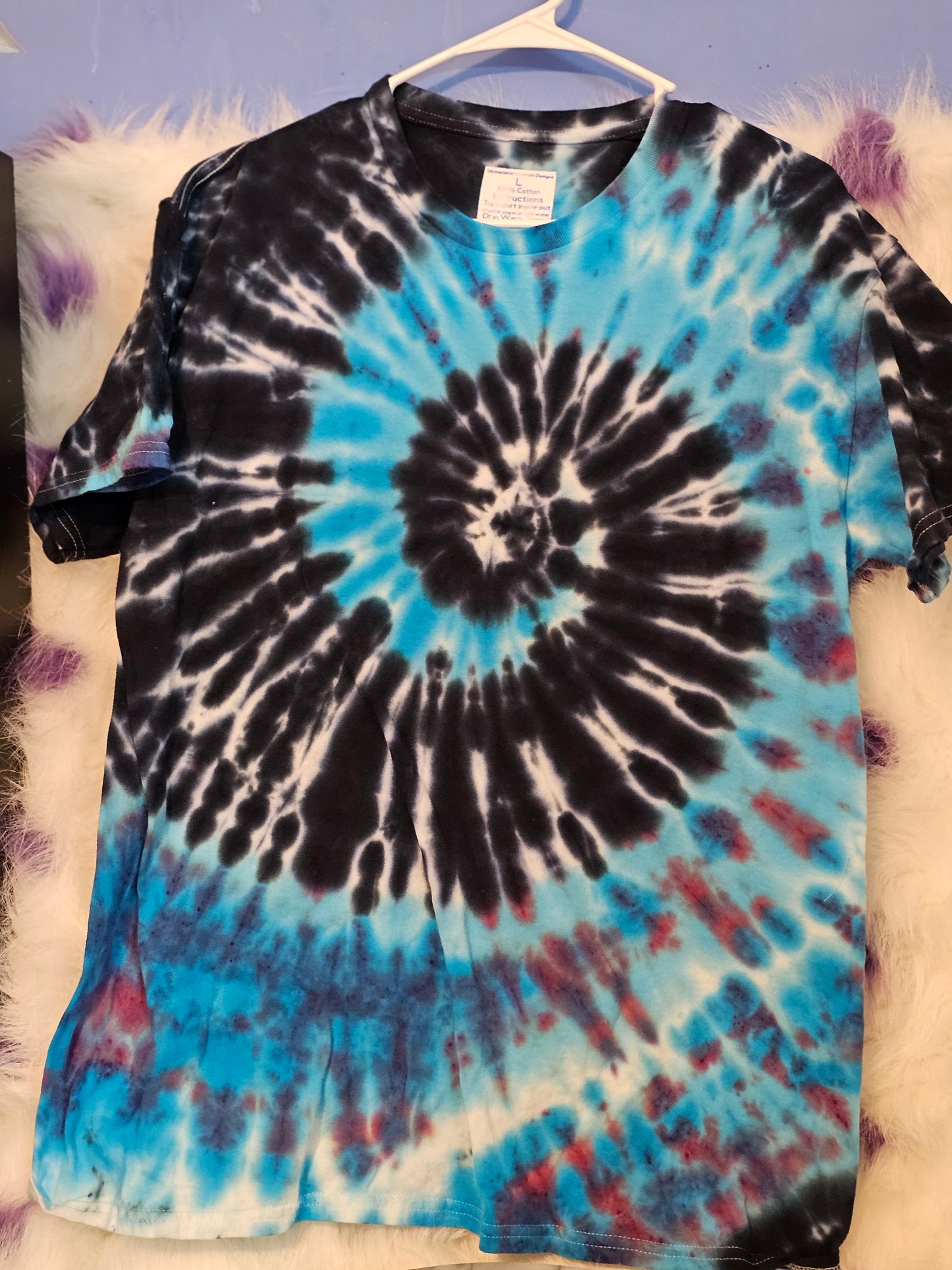 Size L 100% cotton Red, black and blue tie dye Tshirt