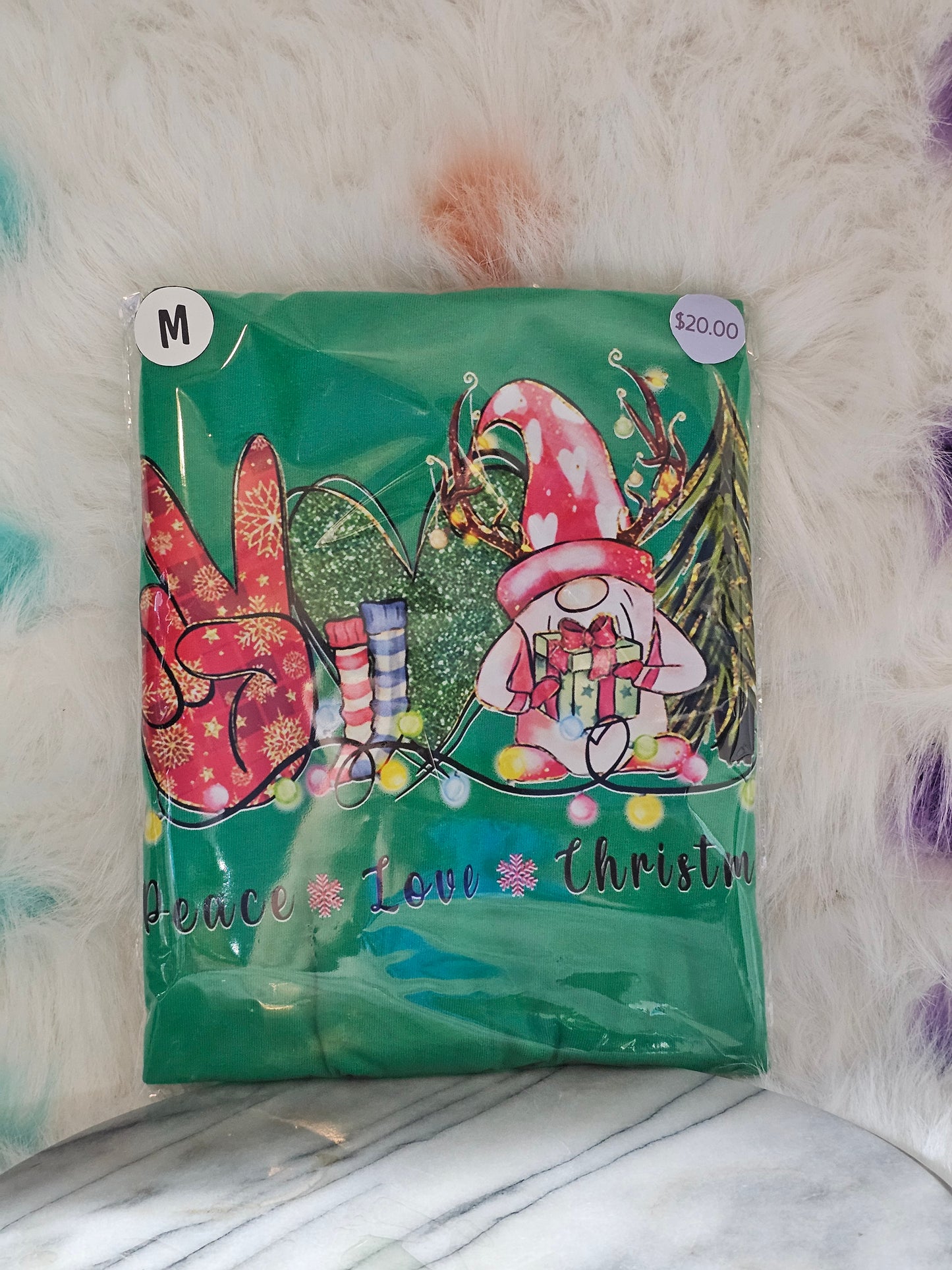 Size M 100% cotton Green Peace,Love and Christmas Tshirt