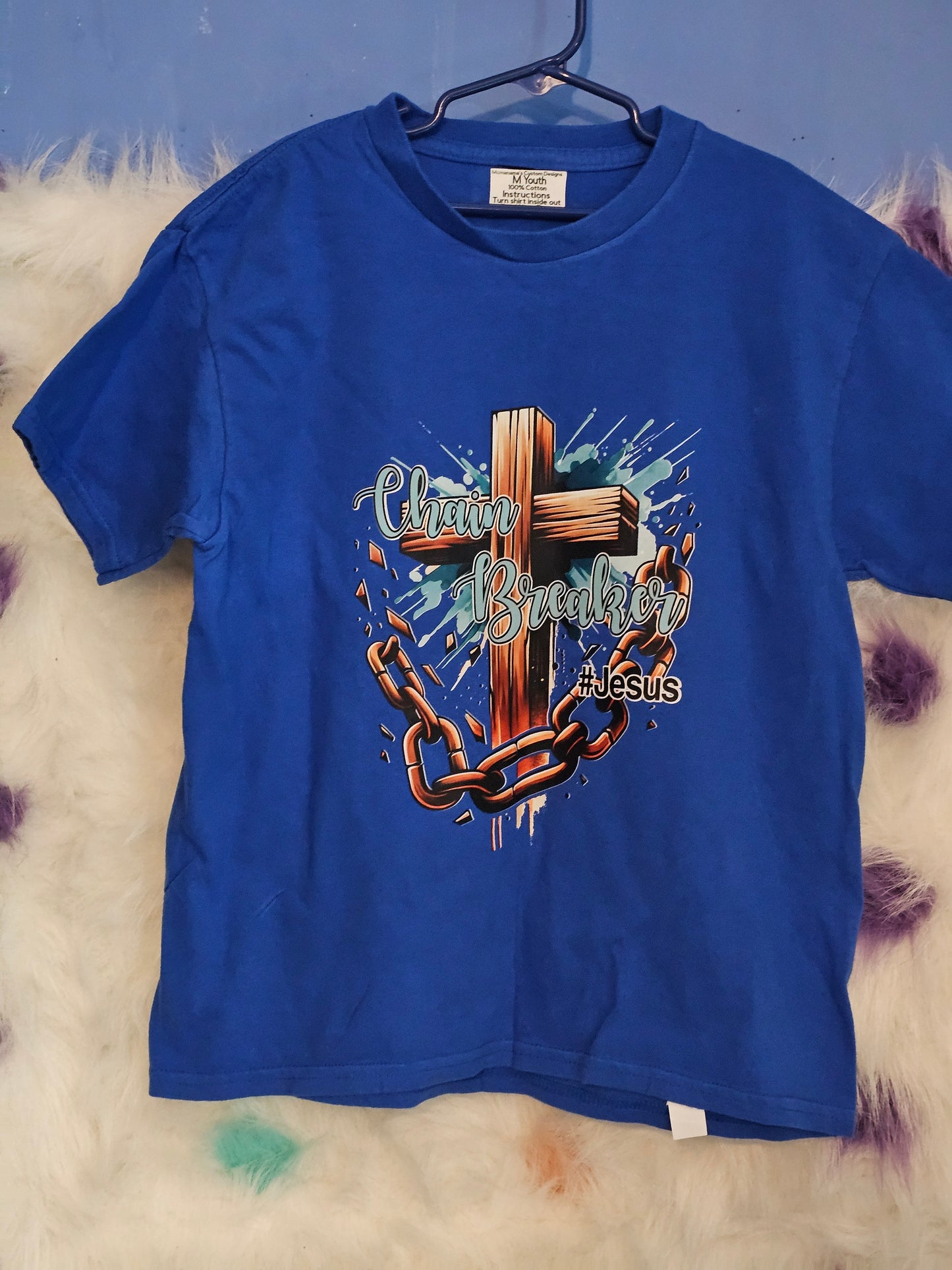 Size M youth 100% cotton Blue Chain Breaker Tshirt
