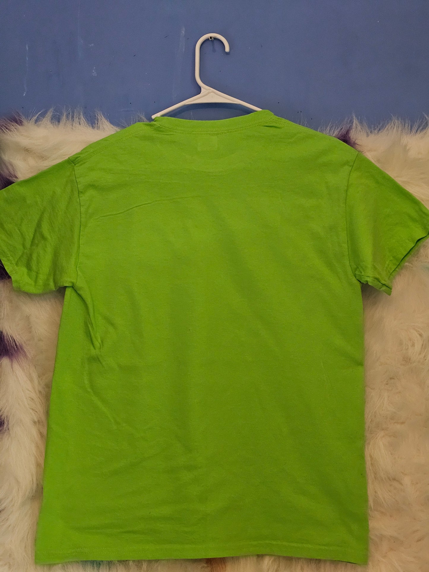 Size M 100% cotton light green Jesus saves Tshirt