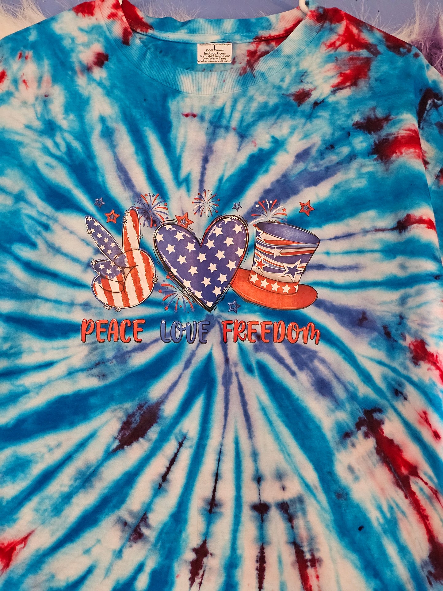 Size L 100% cotton tye dye Peace,Love and freedom Tshirt