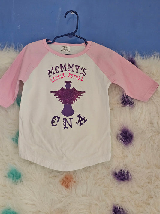 Size 4T Toddler Mommy's little CNA Tshirt