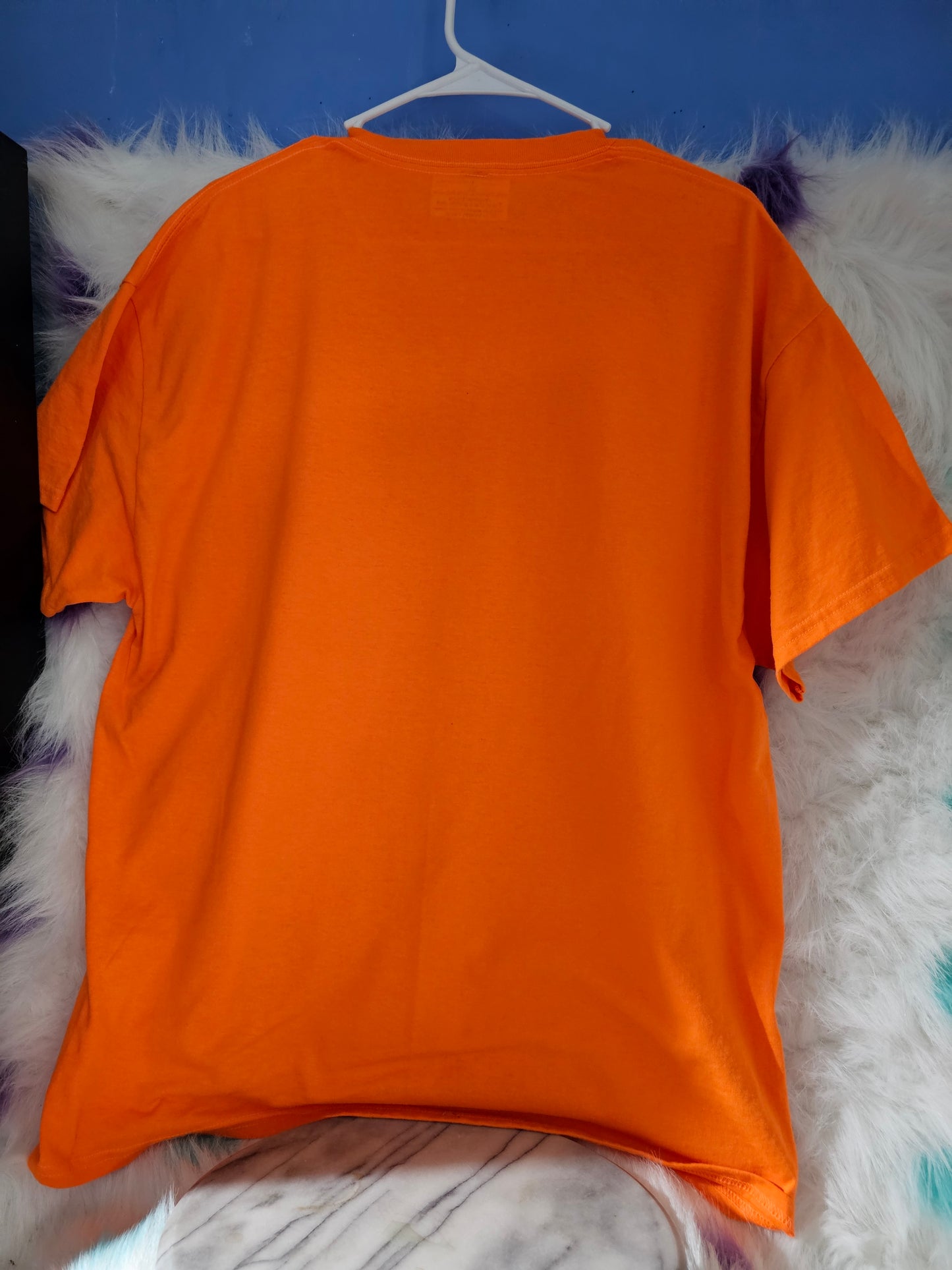 Size XL 100% cotton Orange Jesus on cross Tshirt