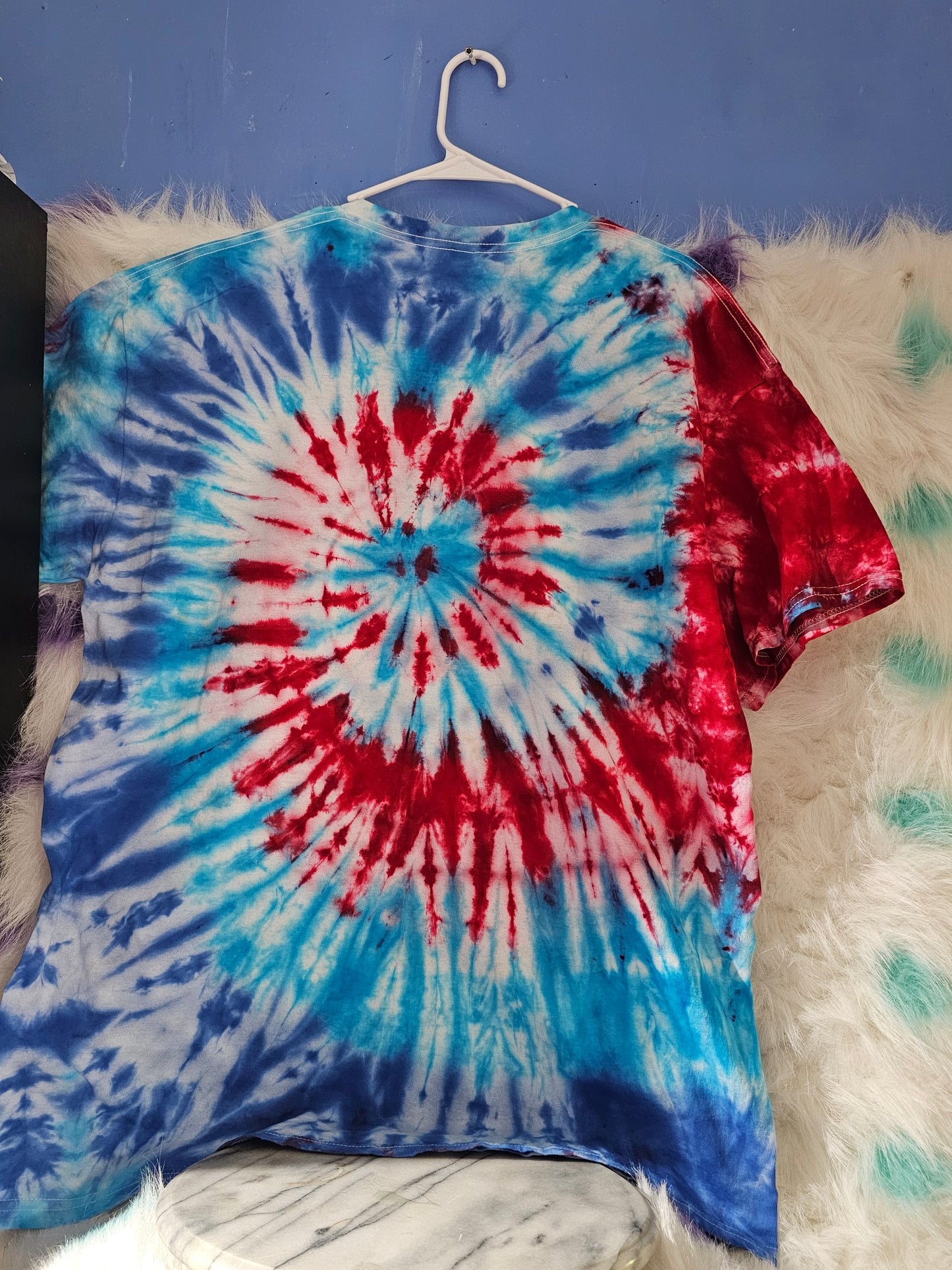 Size XL 100% cotton tye dye America Mama Tshirt