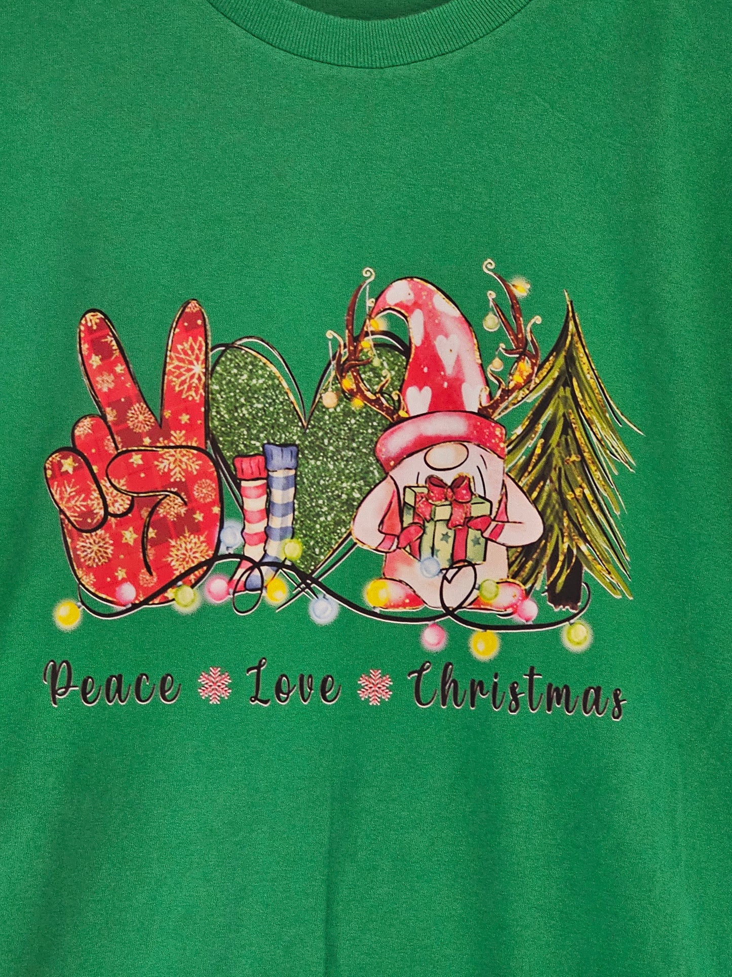 Size M 100% cotton Green Peace,Love and Christmas Tshirt